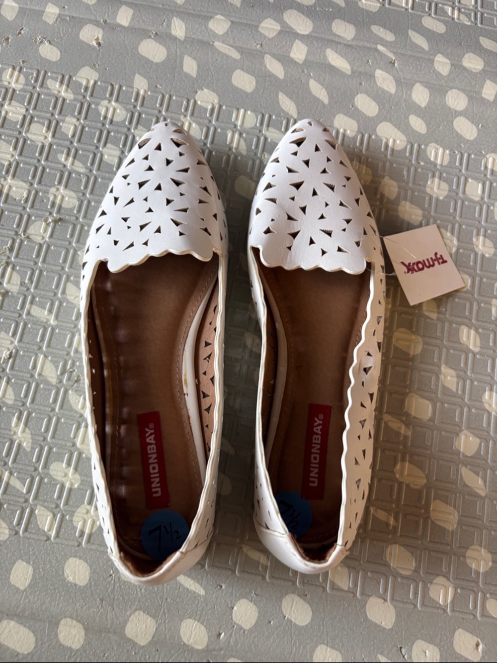 NWT WHITE FLATS - Picture 4 of 6